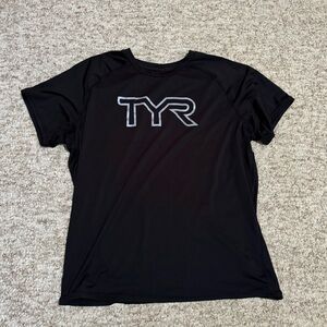 TYR Raglan shirt